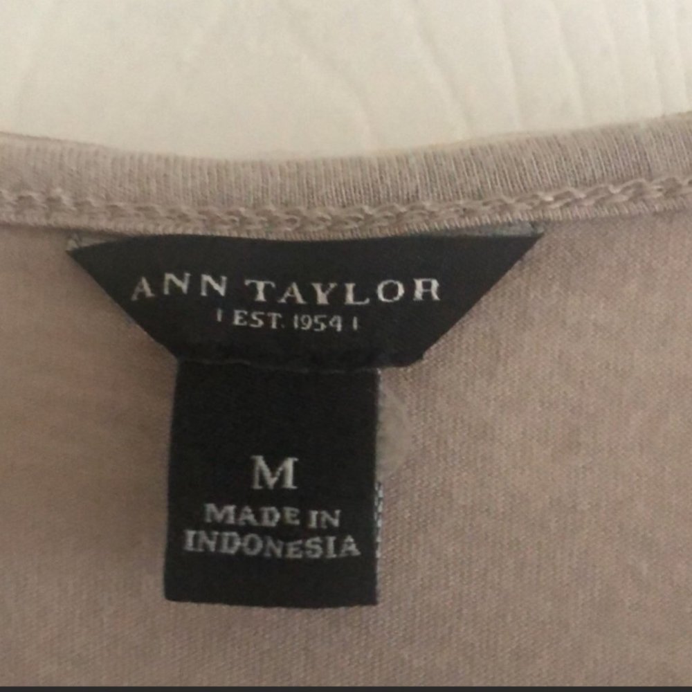 Women's Ann Taylor Tank Top - Picture 3 of 3